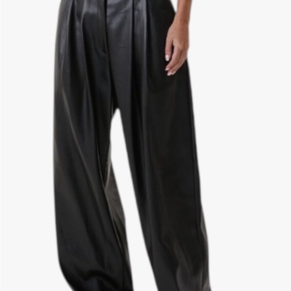 Steve Madden Black Faux Leather Pleated Women’s Pants Size L #Fall #Classy